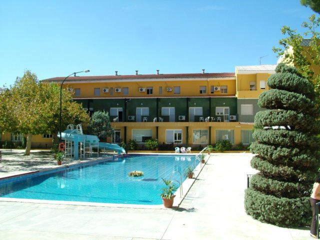 Hotel Rio Piscina Priego de Córdoba Dış mekan fotoğraf